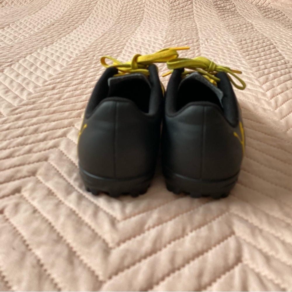 Socket cleats - Picture 4 of 5